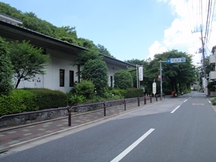 赤塚散策　（区立郷土資料館・区立美術館・区立赤塚植物園・東京大仏）_b0080342_21393307.jpg