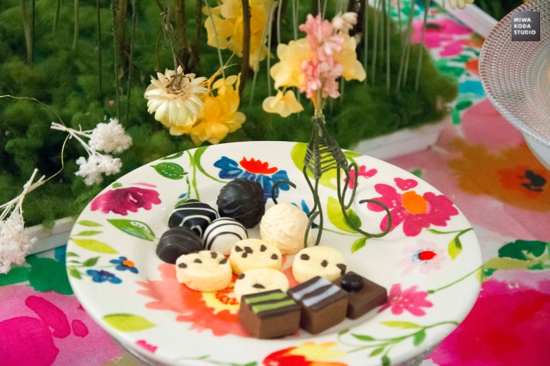 June 13, 2016 お花のフィギュアを添えて With Flower Figure _a0307186_1439175.jpg