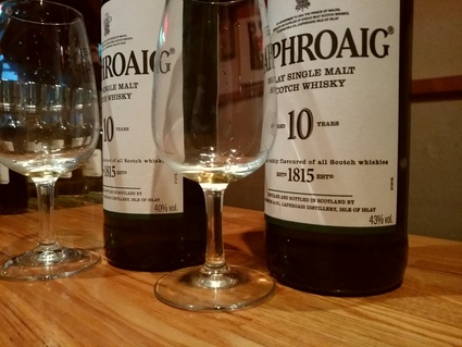 お酒の香りと味/その17・ラフロイグ10年(40%と43%)_c0099300_19334177.jpg