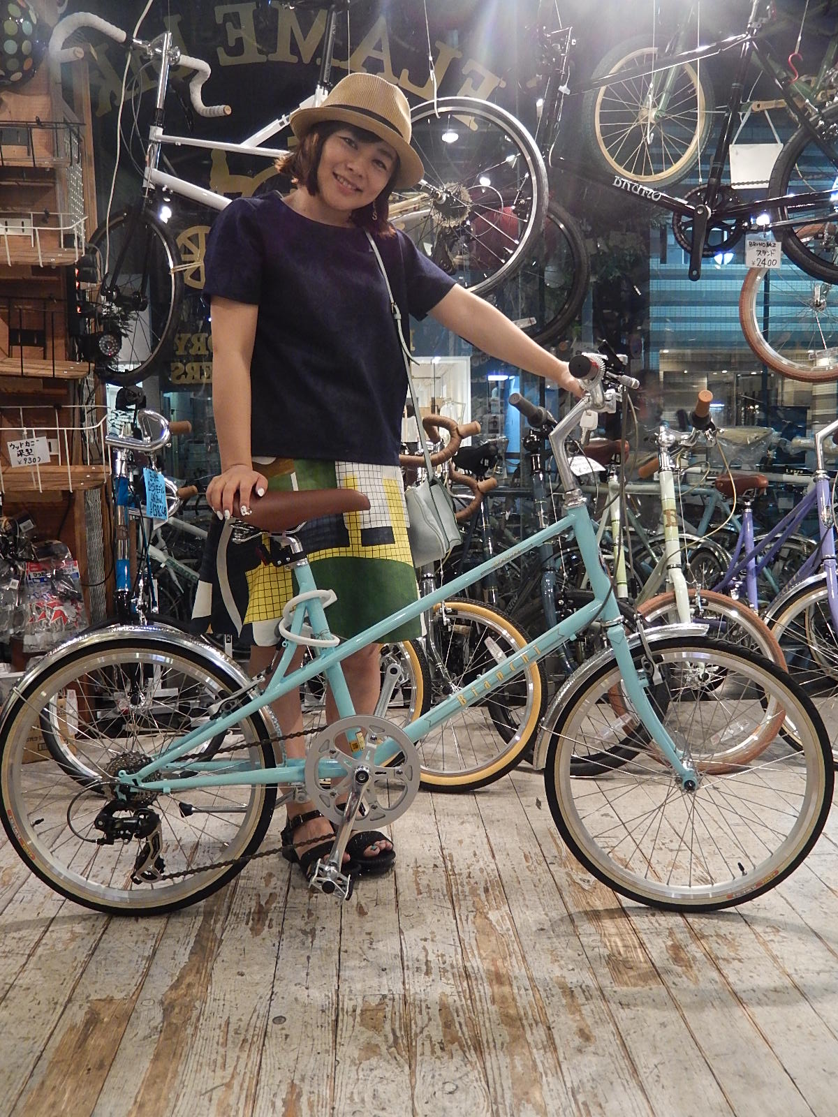 6月13日 渋谷 原宿 の自転車屋 FLAME bike前です_e0188759_12215690.jpg
