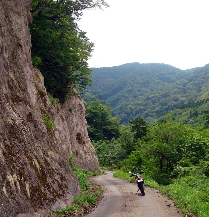 XT250 セロー 3  険道峠めぐり（高倉峠 冠山峠 巣原峠 温見峠）_a0339187_08074954.jpg