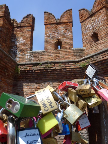 ヴェローナの聖アナスタシア教会 Chiesa Di Sant Anastasia Di Verona エミリアからの便り