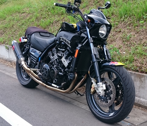 V-MAXご来店 : FRP屋さんのパテマミレ樹脂まみれ V-MAXご来店 : FRP屋さんのパテマミレ樹脂まみれ