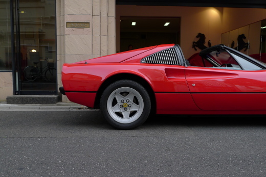 Gilles Villeneuveの愛した308GTS_a0129711_12525799.jpg