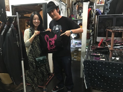 ご来店!_a0097901_1945677.jpg