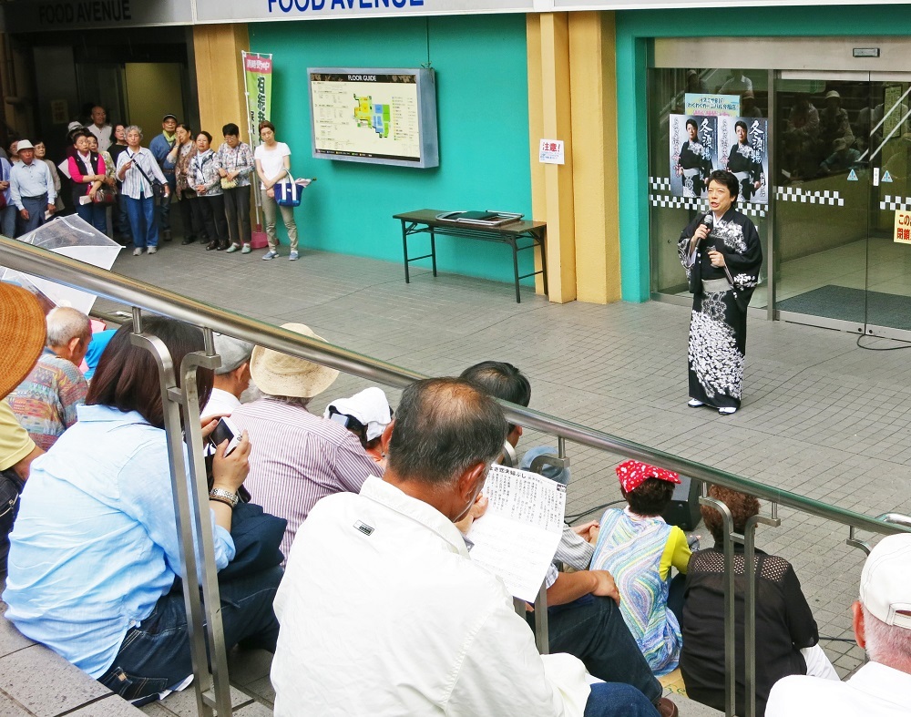 冬酒場・発売記念ミニライブ・イズミヤ今福店_b0083801_00273040.jpg