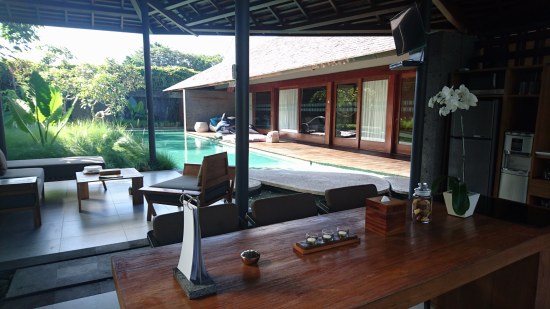 THE SANTAI ～3Bedroom Villa #09編～@ Jl.Bumbak, Kerobokan (16年5月)_f0319208_0143371.jpg