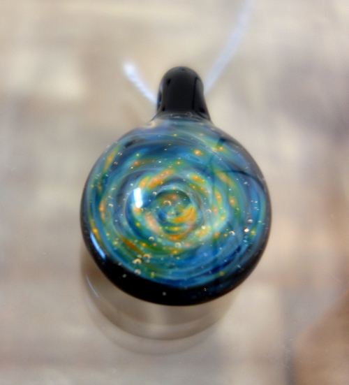 宇宙の神秘を手の中に、満天の銀河を胸に_a0017350_04390323.jpg