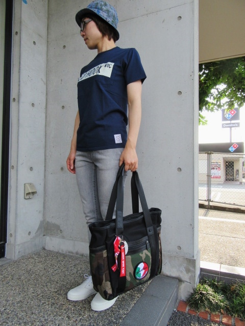 夏の大人の必須TEE★ FELCO PRINT TEE 。。。STYLE SAMPLE!♪!_d0152280_1173221.jpg