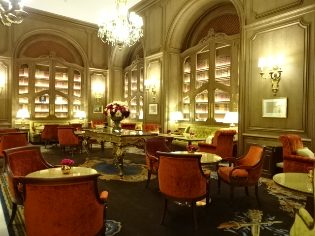 リッツ・パリ＆ヘミングウェイ・バー（パリ１区）　Ritz Paris & Hemingway Bar_d0347869_6434135.jpg