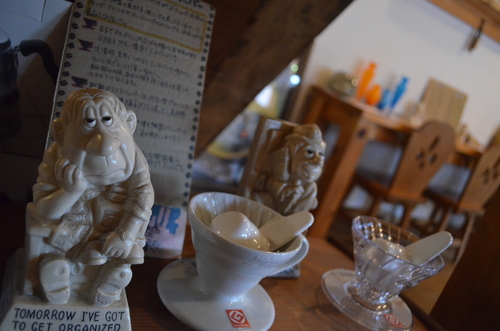 ミルはカフェです~♪_b0207642_1244252.jpg