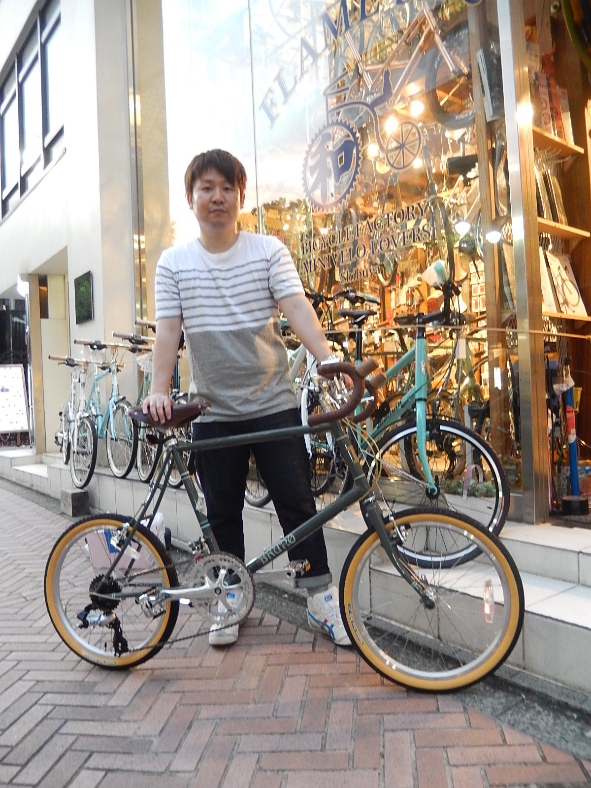 6月17日　渋谷　原宿　の自転車屋　FLAME bike前です_e0188759_19505569.jpg
