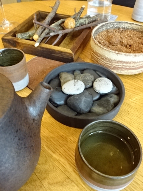 d0347869_02143.jpg