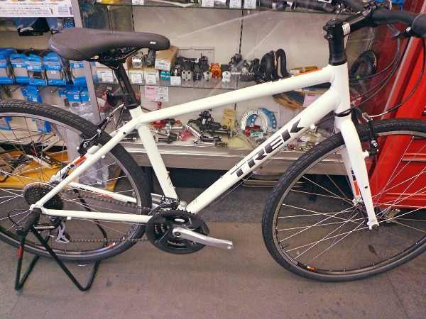 2017年モデル入荷情報】 TREK FX2 組立＆変更点 : diossの自転車日記
