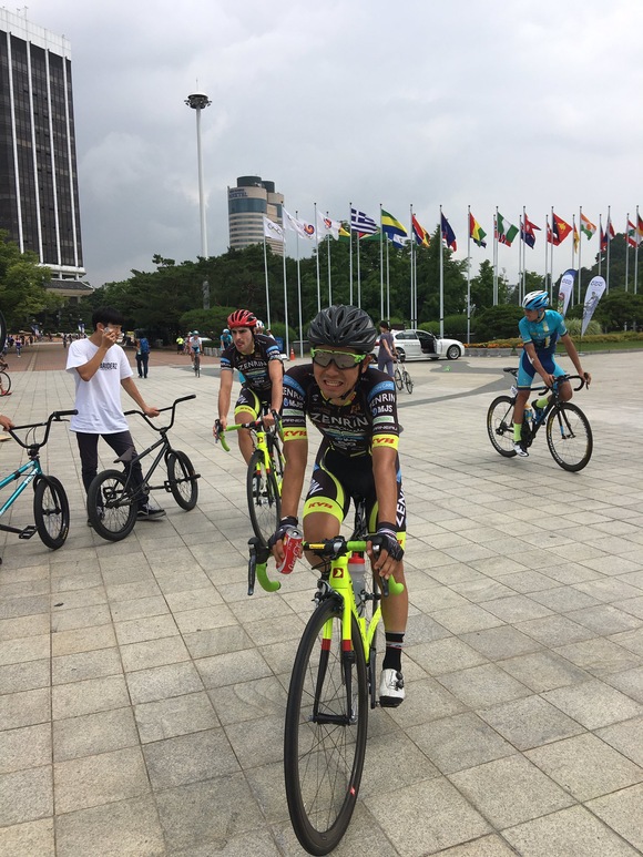 金栄堂サポート:チームUKYO・住吉宏太選手 ツールドコリアご報告&Fact®インプレッション!_c0003493_10135427.jpg