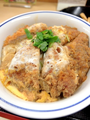 【6/17～23】かつや　感謝祭　ヒレカツ丼　とん汁（大）755円　【150円引き】_d0188613_23322391.jpg