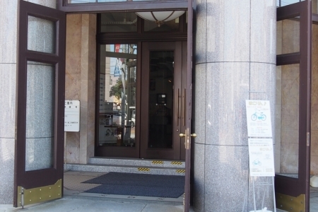 函館十字街、函館市地域まちづくりセンターへ。_b0106766_20113971.jpg