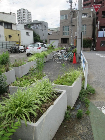 新小岩:江戸川区松島3丁目、青の世界～僅かに残された奇跡の蓋暗渠アイランド_d0250051_11220629.jpg