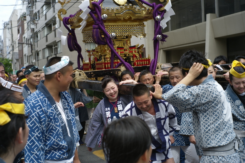 台東区松が谷　矢先稲荷神社例大祭２_b0352397_14594808.jpg