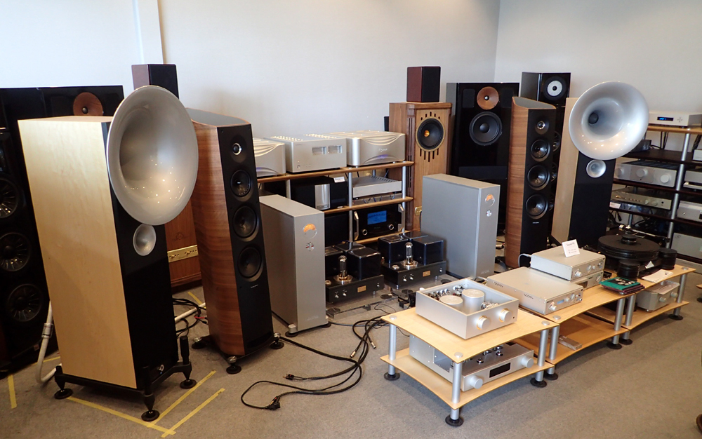 BESPOKE AUDIO Passiv Pre-amprifier を試聴しました。_b0262449_18151876.jpg