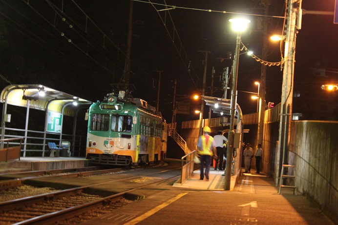 ○「とさでん」  電車が津波避難_f0111289_7135983.jpg