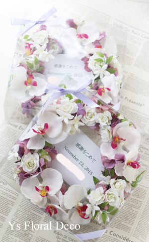 胡蝶蘭の贈呈用リース　ご両親様の結婚式のときのイメージで_b0113510_21303398.jpg