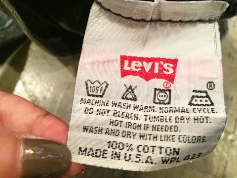 US made&#127482;&#127480; Levi\'s ブラックデニム_d0342106_18590372.jpeg