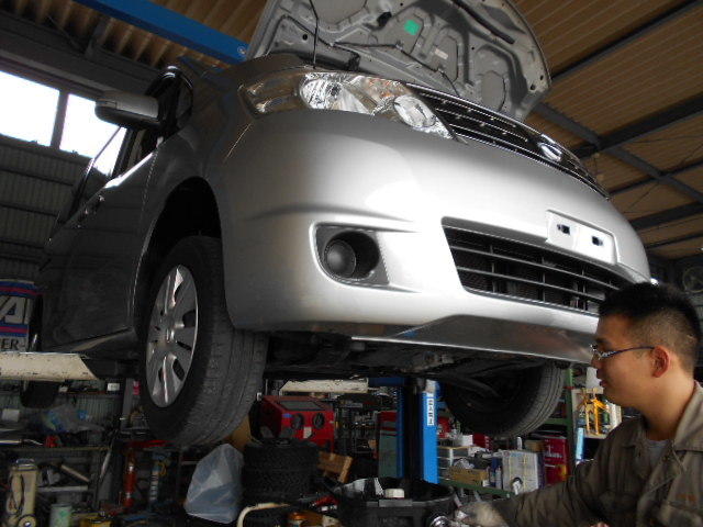 H22年式 セレナ アンシャンテ 納車整備中(*´∀`)_c0213517_11591264.jpg