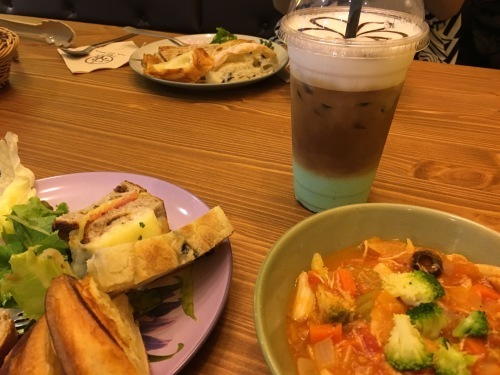 b0132630_16275097.jpeg