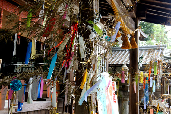 旅館の笹飾りが七夕の夜射山神社で祈願祭_b0145296_13395863.jpg