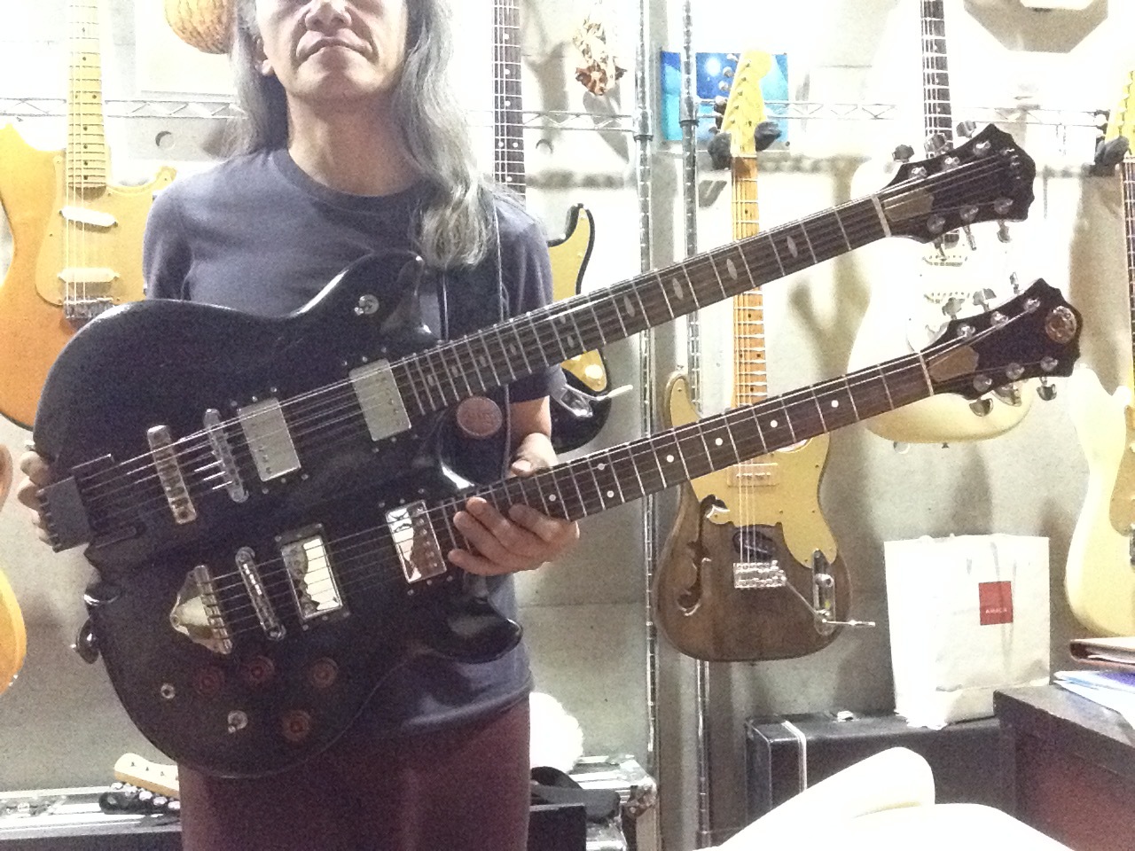 ダブルネックに弄ばれる No Zone Resurgence ダブルネックに弄ばれる No Zone Resurgence
