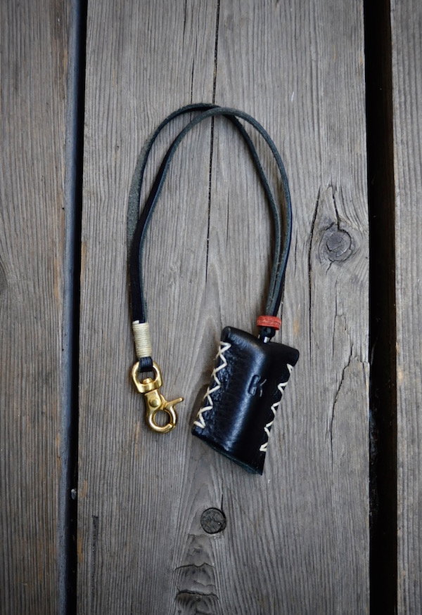 locket pendant_b0172633_235149.jpg