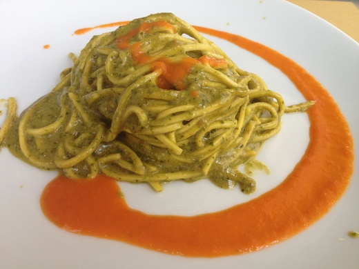 シエナ風ペーストのパスタ_a0136671_0565388.jpg
