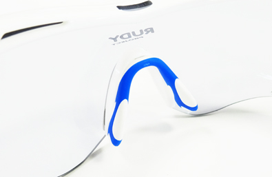 RUDYPROJECTサングラスTRALYXエティックス・クイックステップ スペシャルエディション入荷!_c0003493_13433310.jpg