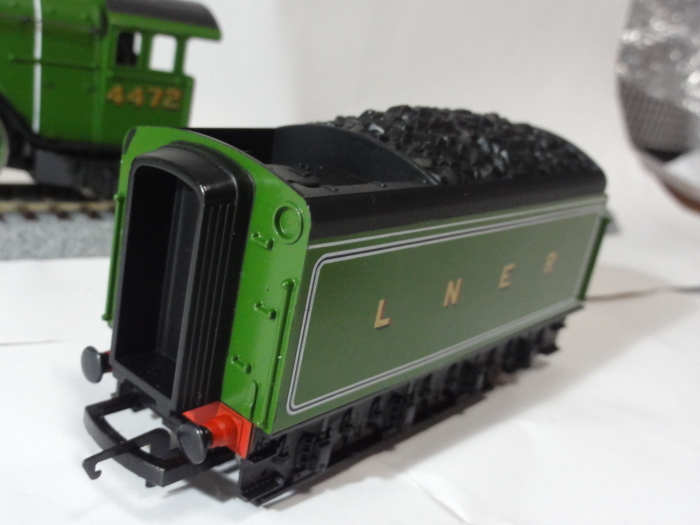 HOゲージ Hornby R3250 フライング・スコッツマン 500台限定 OOゲージフライングスコッツマン入線 : 燕雀鉄道白津機関区活動日誌