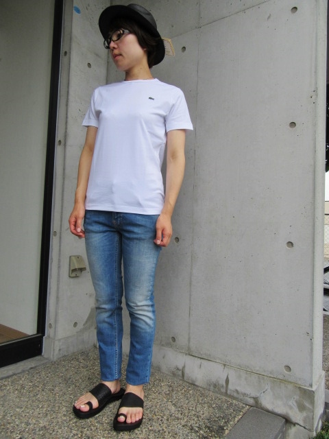 定番の・・王道の・・・SIMPLEな。。。LACOSTE SOLID CRUE TEE!★!_d0152280_164158.jpg