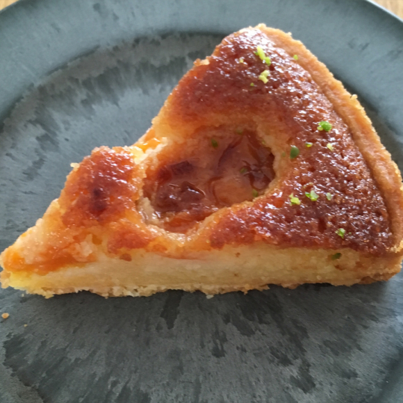 朝ごはんモリモリ食べて髪をバッサリ切ったら。_b0065587_19352779.jpg