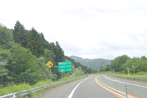 月山道を鶴岡から天童へ・・・１_c0075701_17145296.jpg