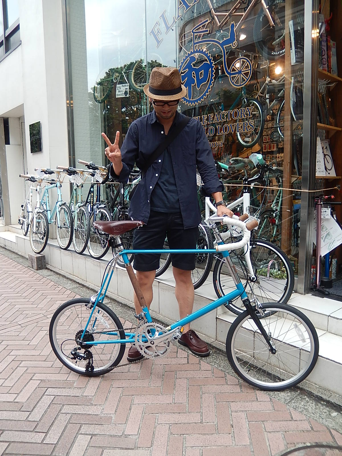 6月26日　渋谷　原宿　の自転車屋　FLAME bike前です_e0188759_1571520.jpg
