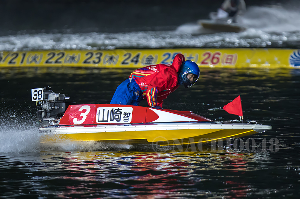 競艇】【ボートレース】山崎智也元選手 SG優勝トロフィー