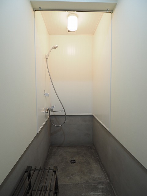 はざこネイチャーセンター管理宿泊棟が完成♪_d0177220_13352672.jpg