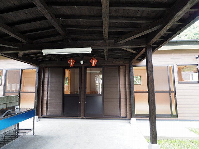 はざこネイチャーセンター管理宿泊棟が完成♪_d0177220_13401124.jpg