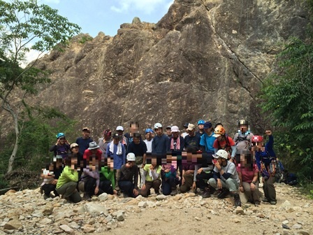 2016年度 初級登山学校 実技「岩登り」_d0247927_18385338.jpg