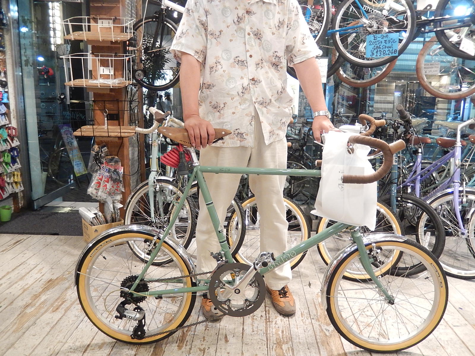 6月27日　渋谷　原宿　の自転車屋　FLAME bike前です_e0188759_19494158.jpg