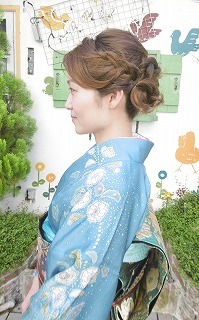 初夏の着付けとヘアー&メイク_a0123703_19370828.jpg