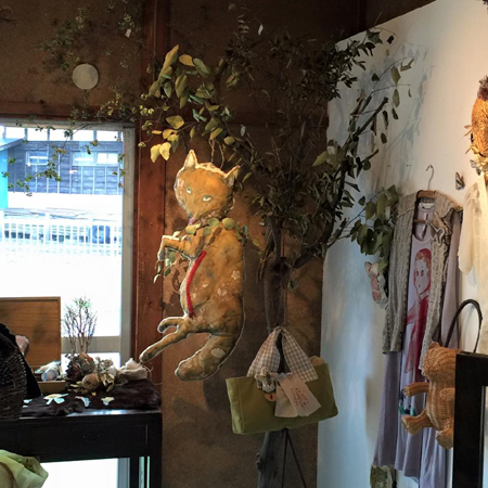 kuro* Exhibitionforêtおとぎの もりへ いらっしゃい10日間の展示が終了しました。/ぎゃらりーマドベ_a0251920_10322325.jpg