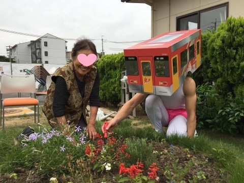 「サルビアン、サルビアを植える」の巻_d0191262_21472551.jpg