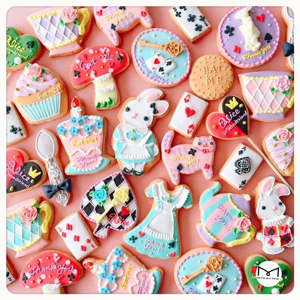 アリス イン ワンダーランド 時間の旅 公開記念 アリス イン ワンダーランド の世界 At Isetan かわいいお菓子 Micarina Atelier Diary アリス イン ワンダーランド 時間の旅 公開記念 アリス イン ワンダーランド の世界 At Isetan かわいいお菓子 Micarina Atelier Diary