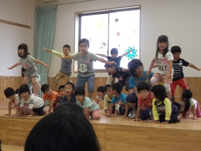 組体操でハッピーバースデー_f0334882_17374102.jpg