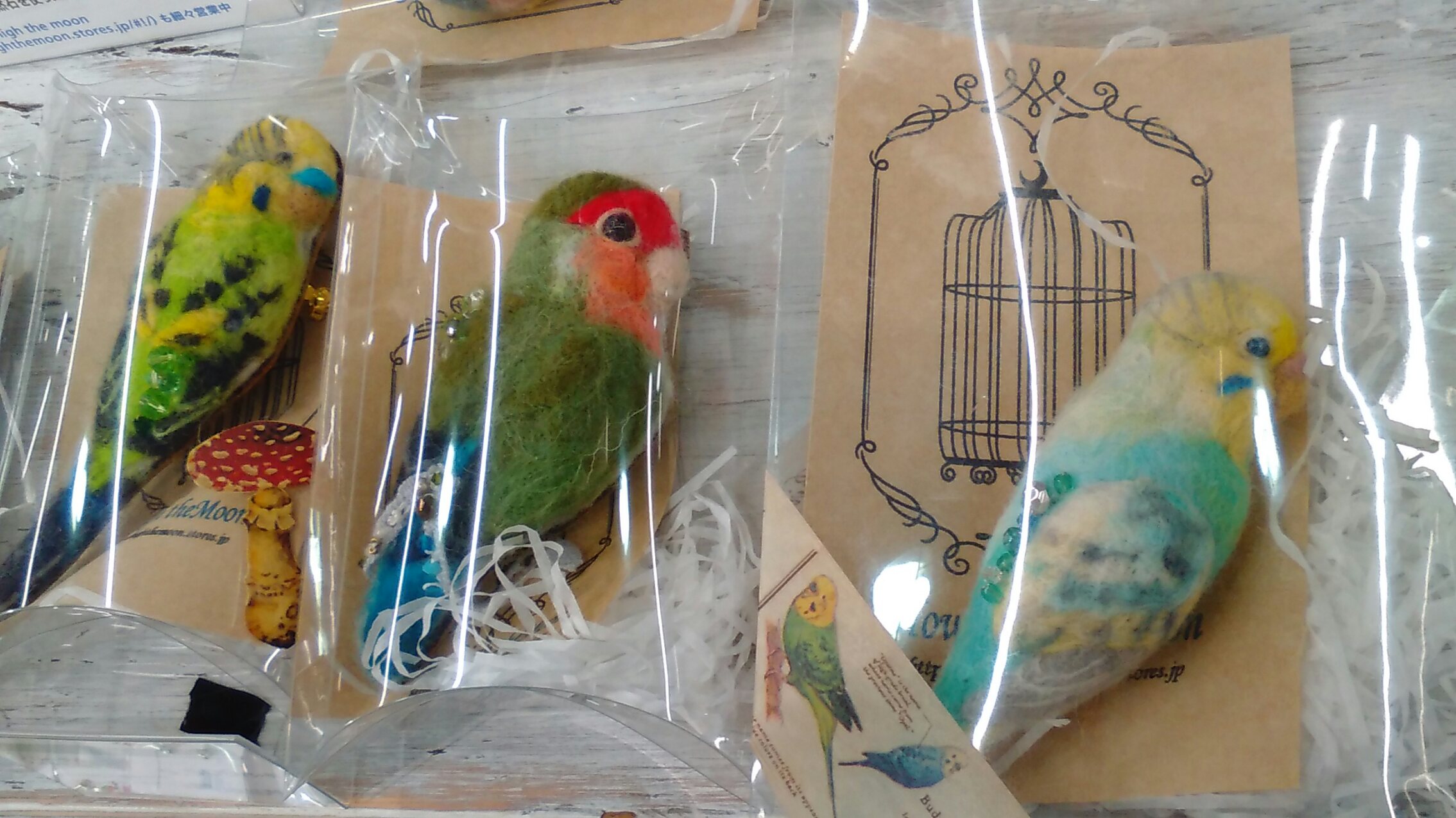 東急ハンズ三宮店インコと鳥の雑貨展7月2日練りきり販売_d0322493_0351593.jpg